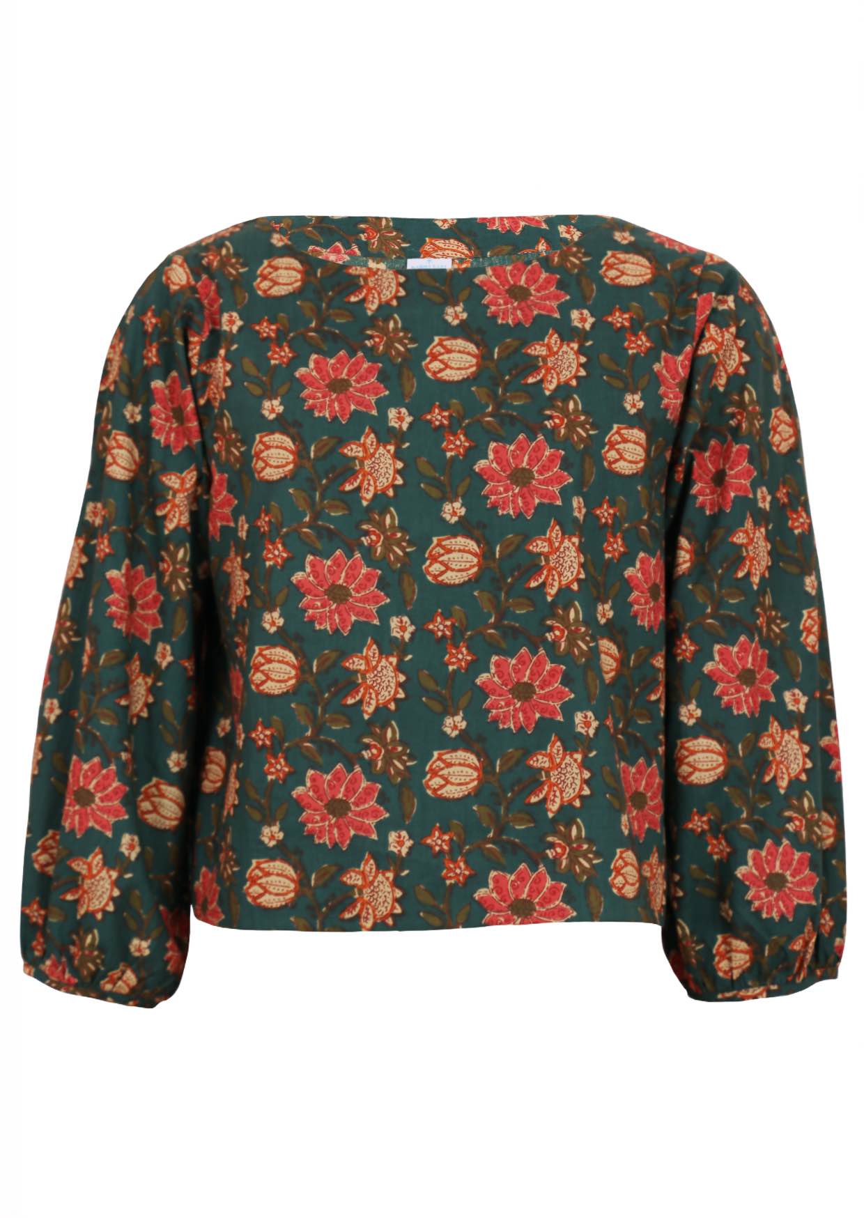 100% cotton loose fit top with Bishop sleeves and boat neckline.