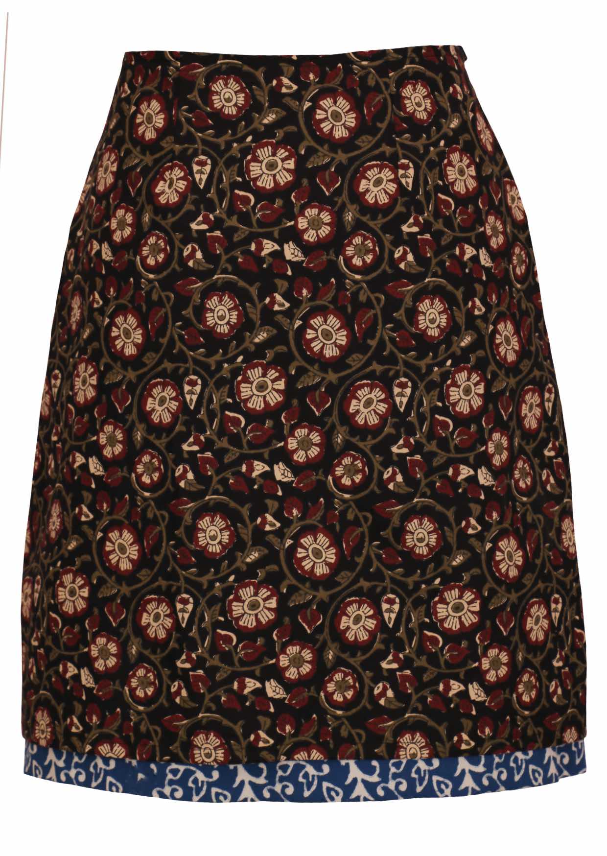 Cotton knee length reversible skirt with side zipper.