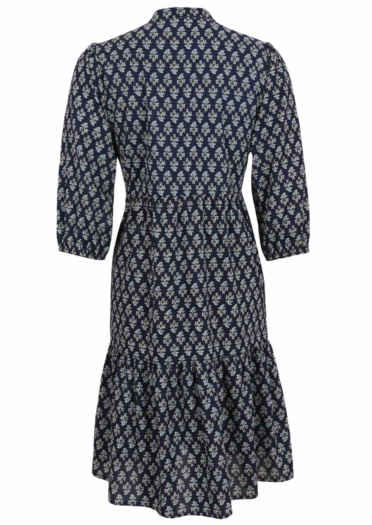 Loose fit cotton midi dress with mandarin collar, 3/4 sleeves and pockets.