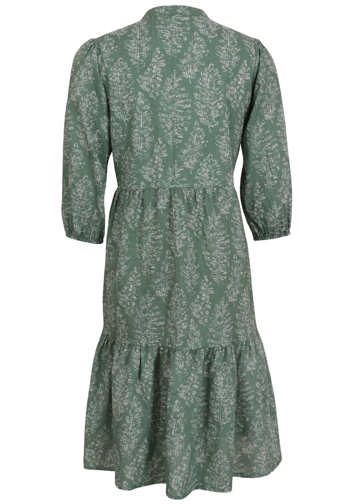 Loose fit cotton midi dress with mandarin collar, 3/4 sleeves and pockets.