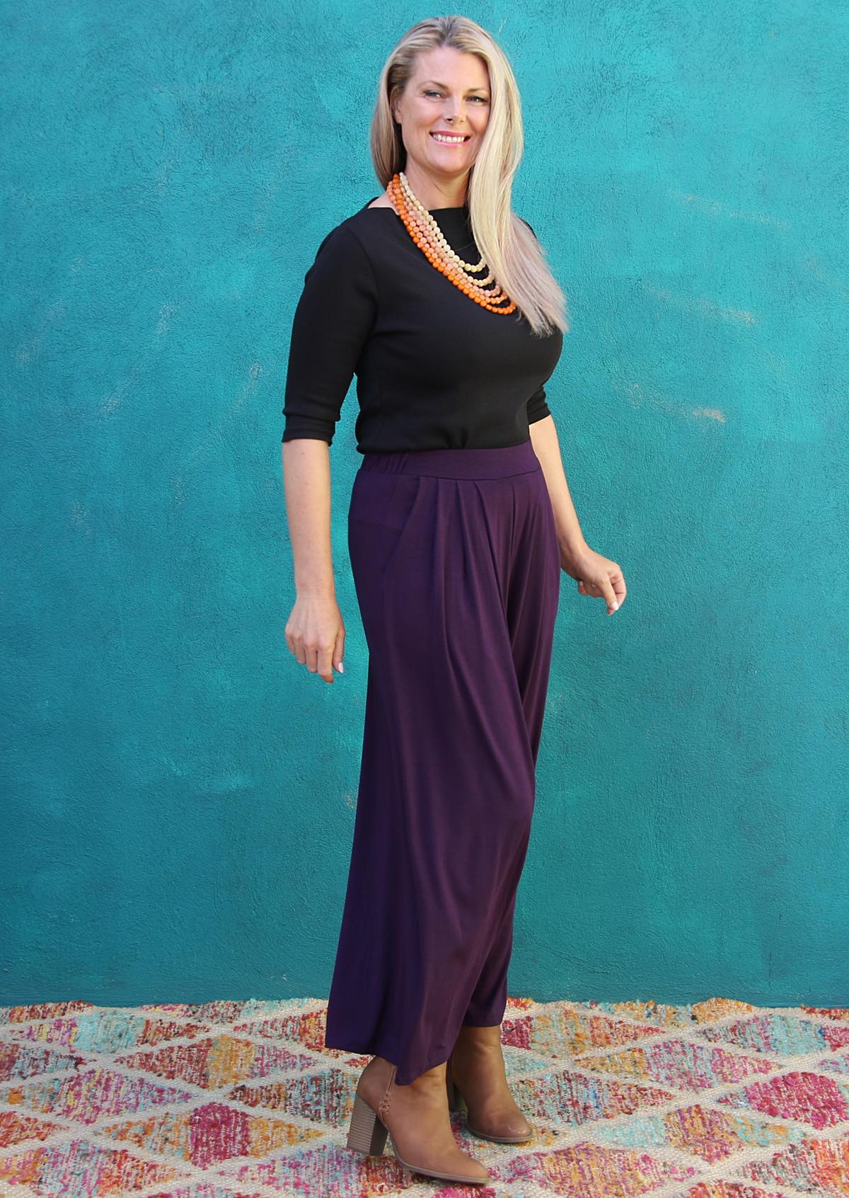 high waisted women's pant with pockets