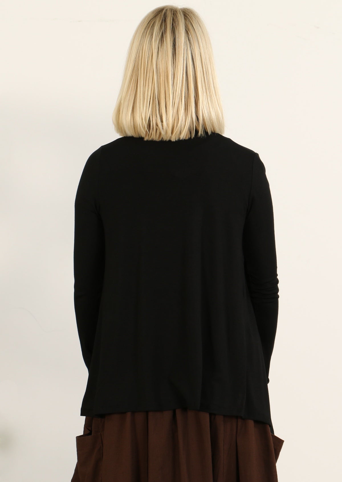 straight hem at back to longer at front cardigan