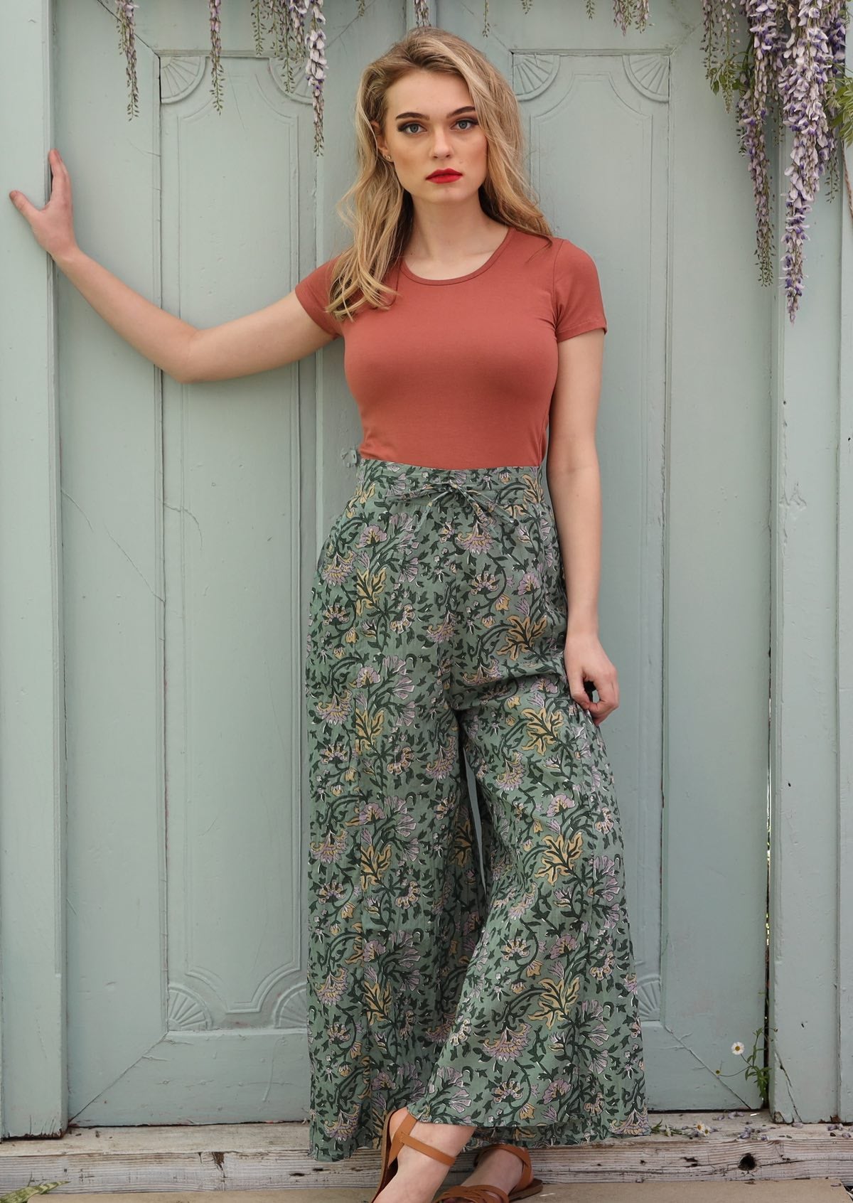 High waist light weight cotton pant with drawstring