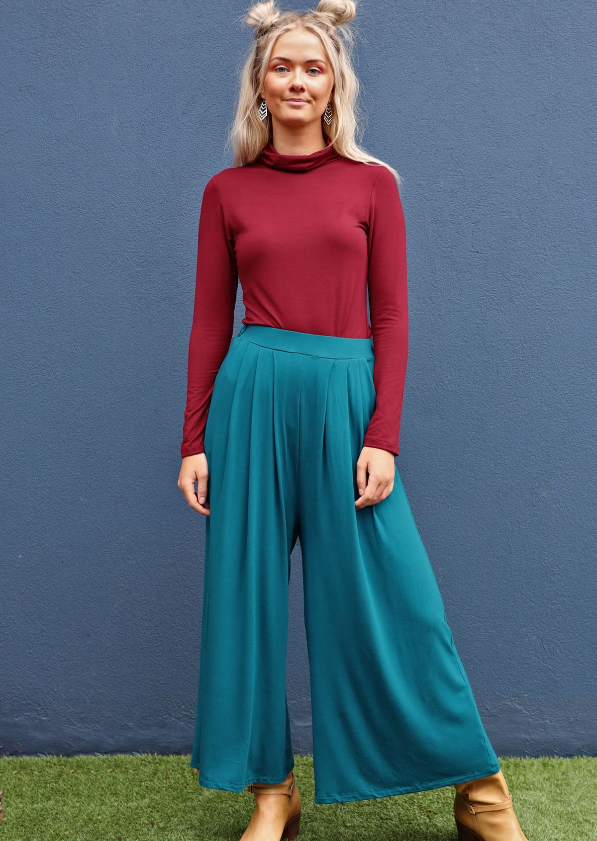 Wide Leg Stretch Pocket Pant wide leg elasticated back waistband front pleats pockets low crotch soft stretch rayon teal blue | Karma East Australia