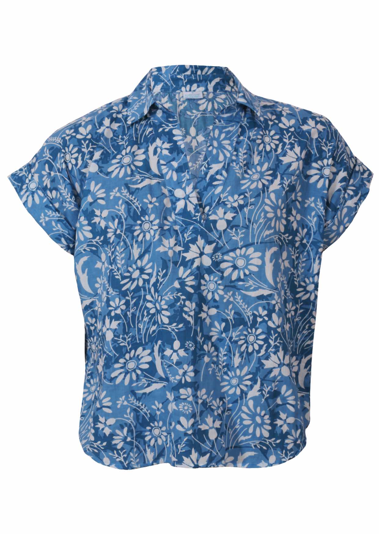 Front mannequin photo cotton relaxed fit short sleeve top with V-neckline and collar in blue floral print