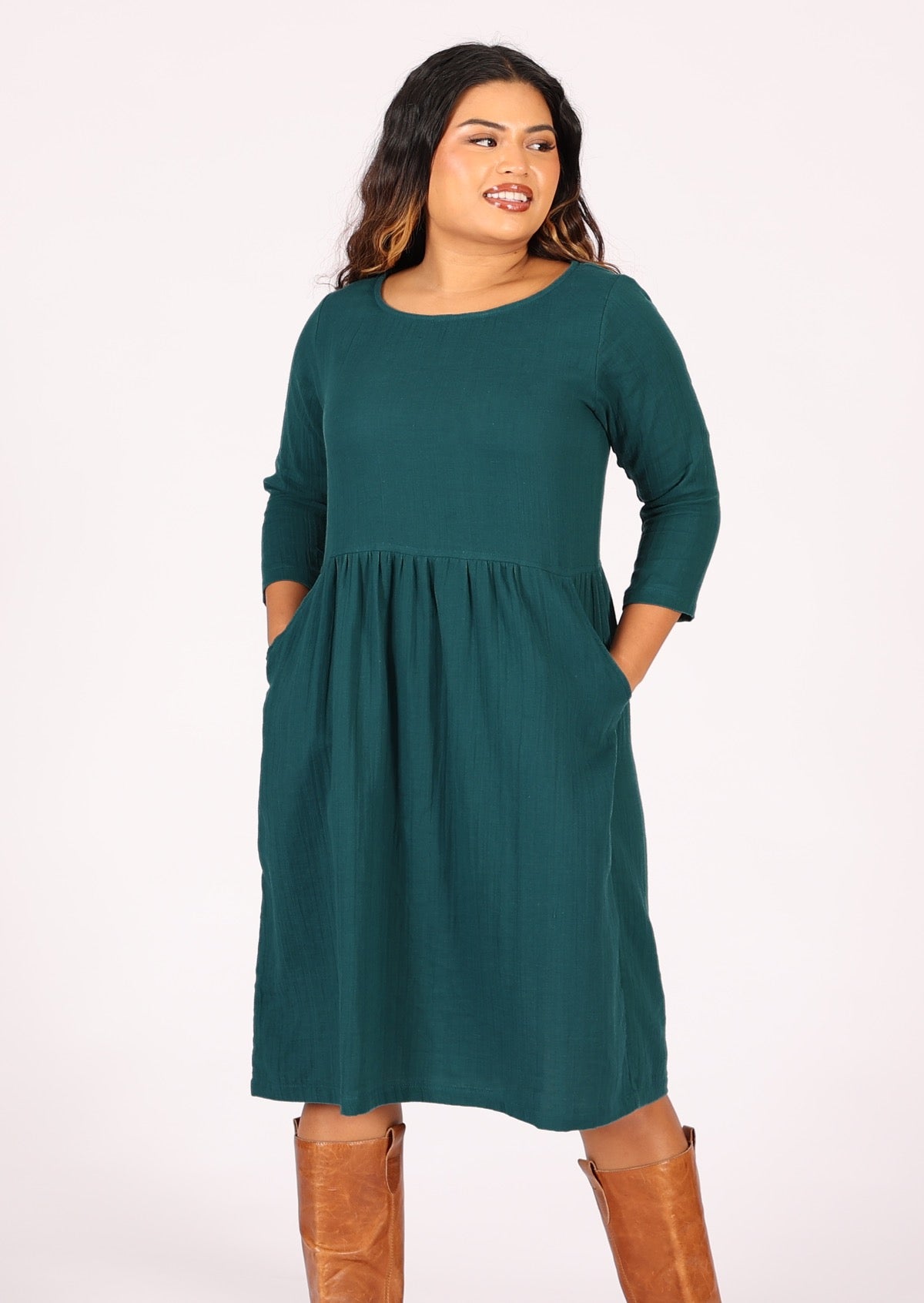 Double cotton dress with round neckline and 3/4 sleeves