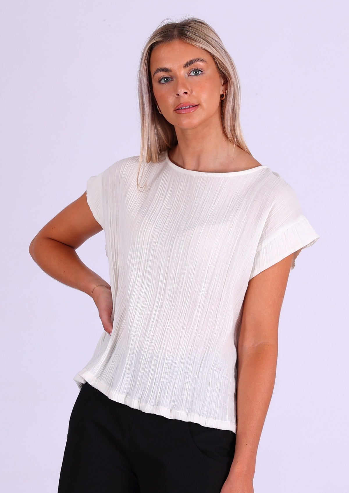 model wearing white double cotton blouse 