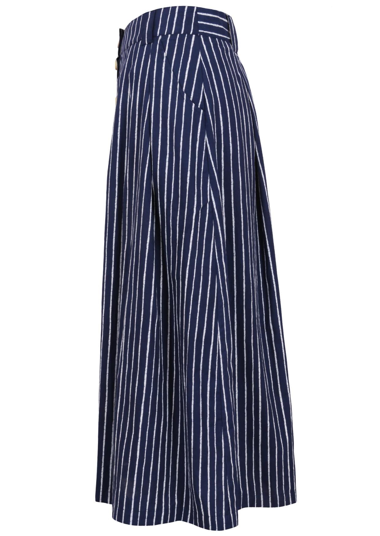 Knee length button cotton skirt with box pleats, pockets and belt loops