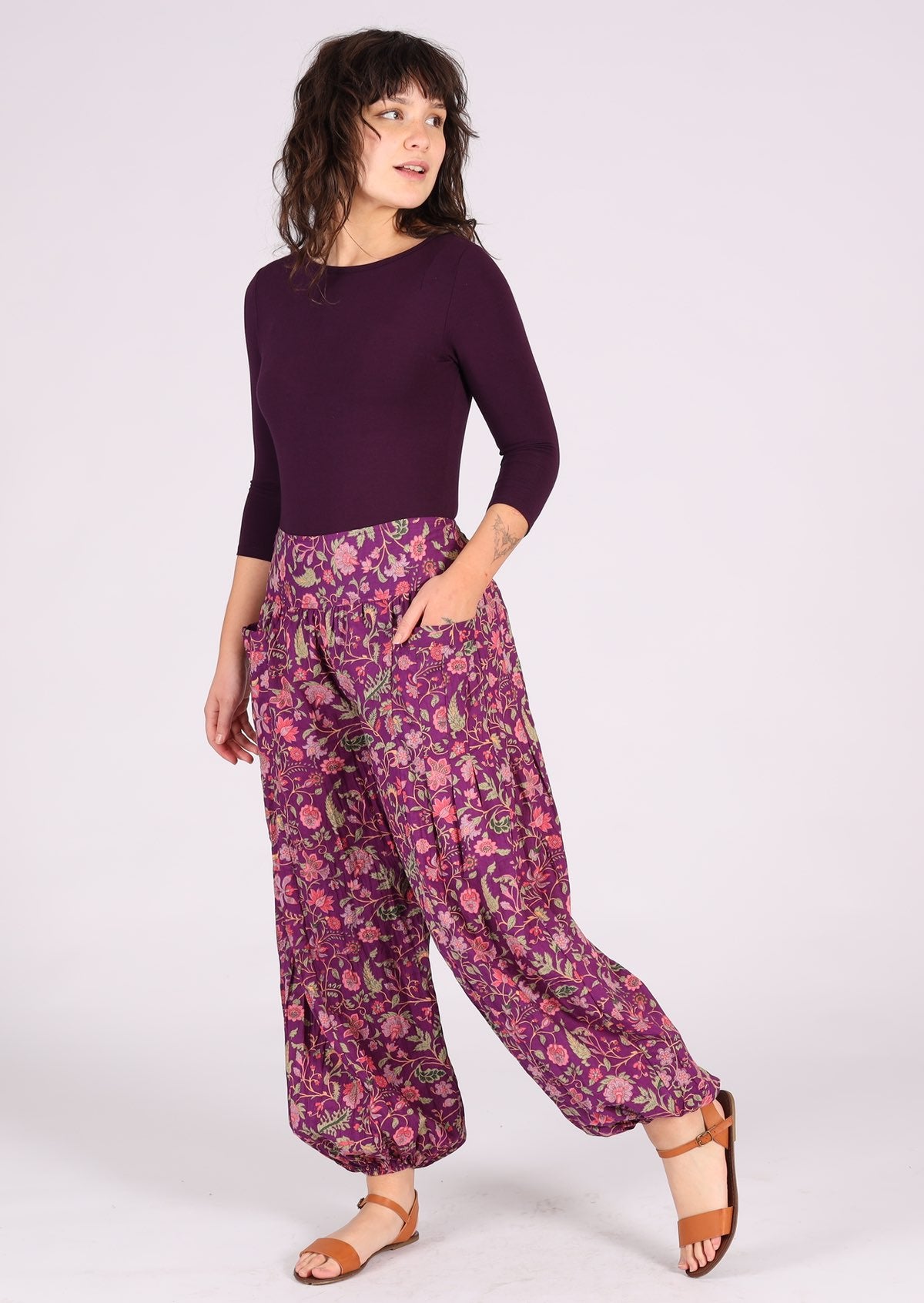 Cotton harem pants with elastic ankles and pockets