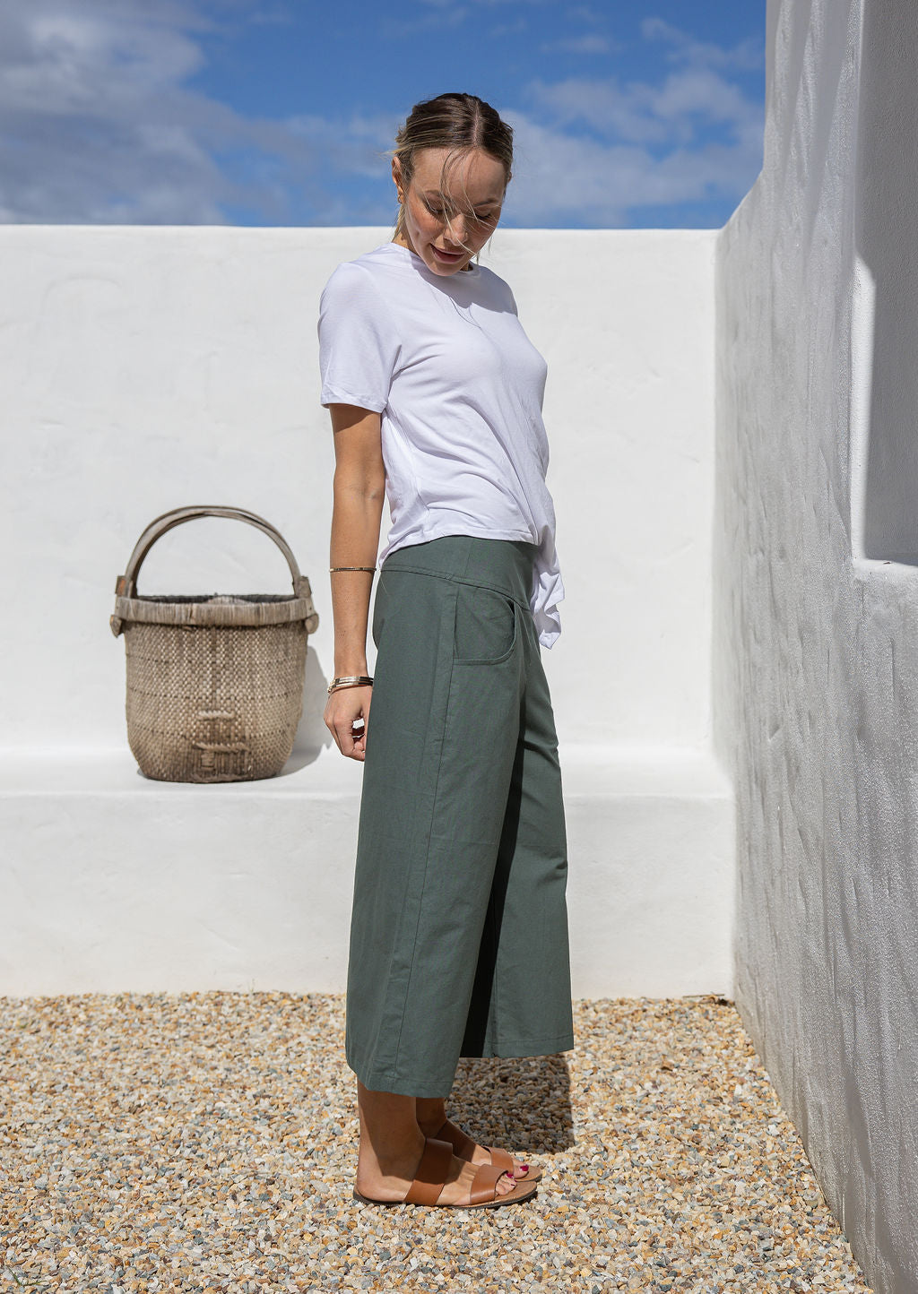 Tenzin Pant Jungle Green | 100% Cotton Wide-leg Capri Pants Plain