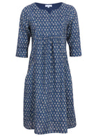 Cotton dress in blue with sweet repetitive white flowers