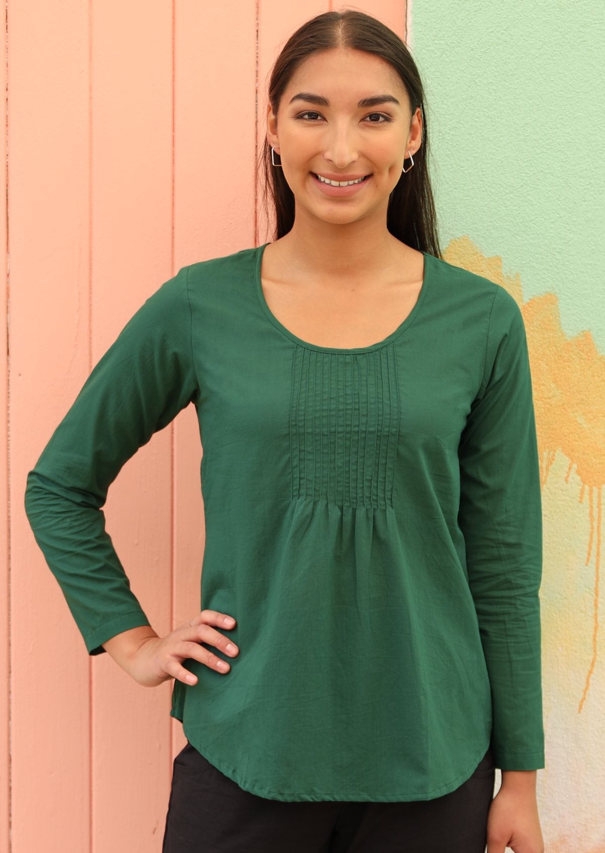 Green Long-Sleeve Top (please read the outlets description about the price).