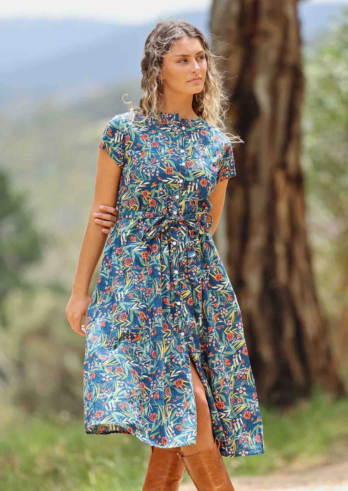 Retro style best sale dress up