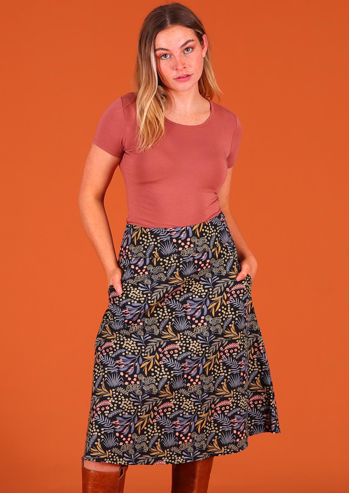 Cotton generous A-line over the knee skirt with pockets