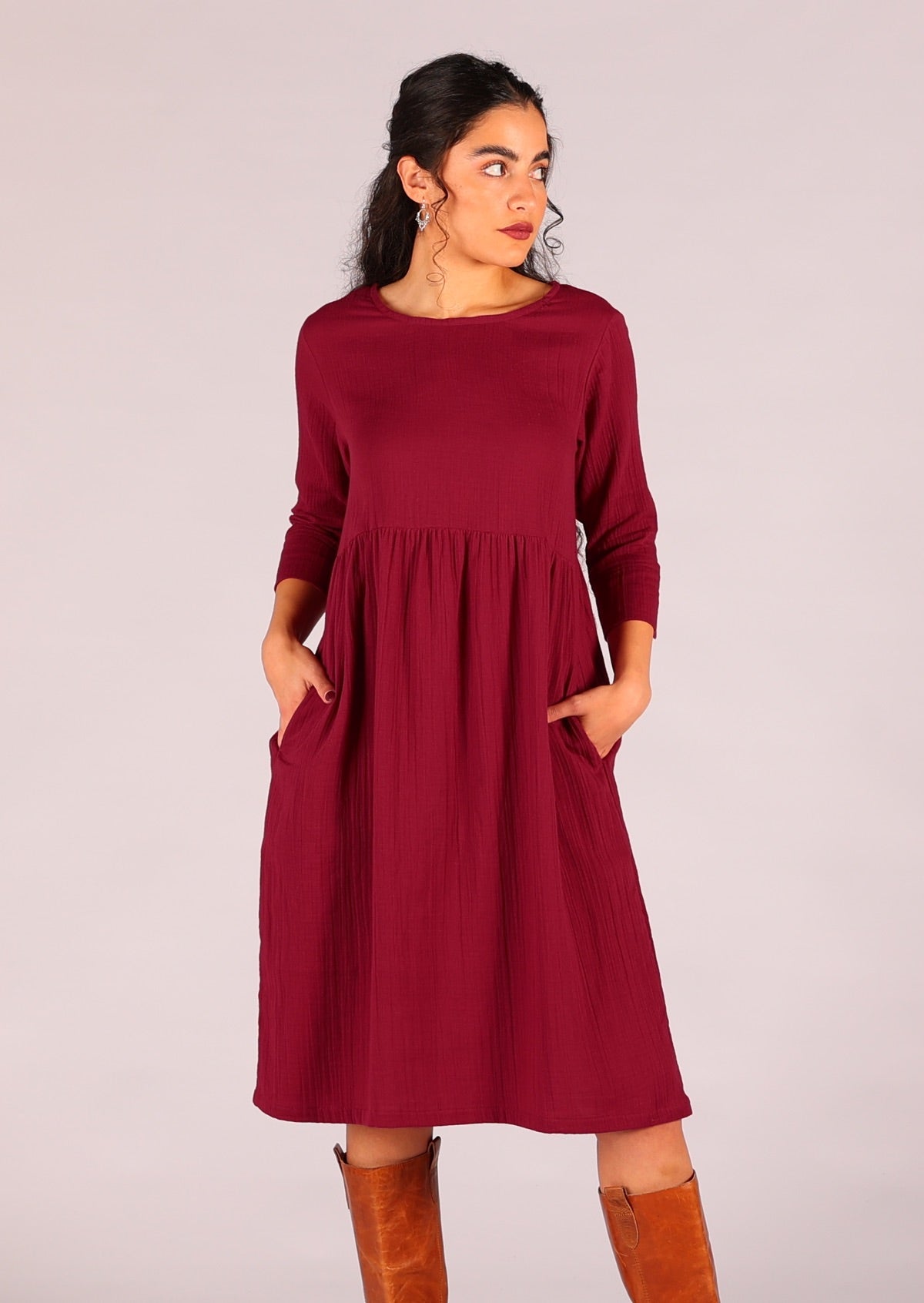 Deep red cotton gauze relaxed fit dress with 3/4 sleeves and hidden side pockets