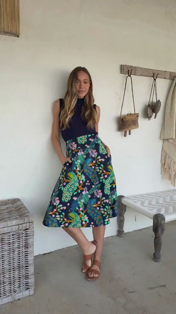 Zarah Skirt Peacock video