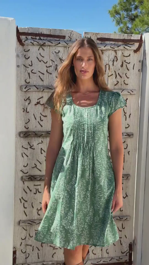 Tulsi Dress Leaf video
