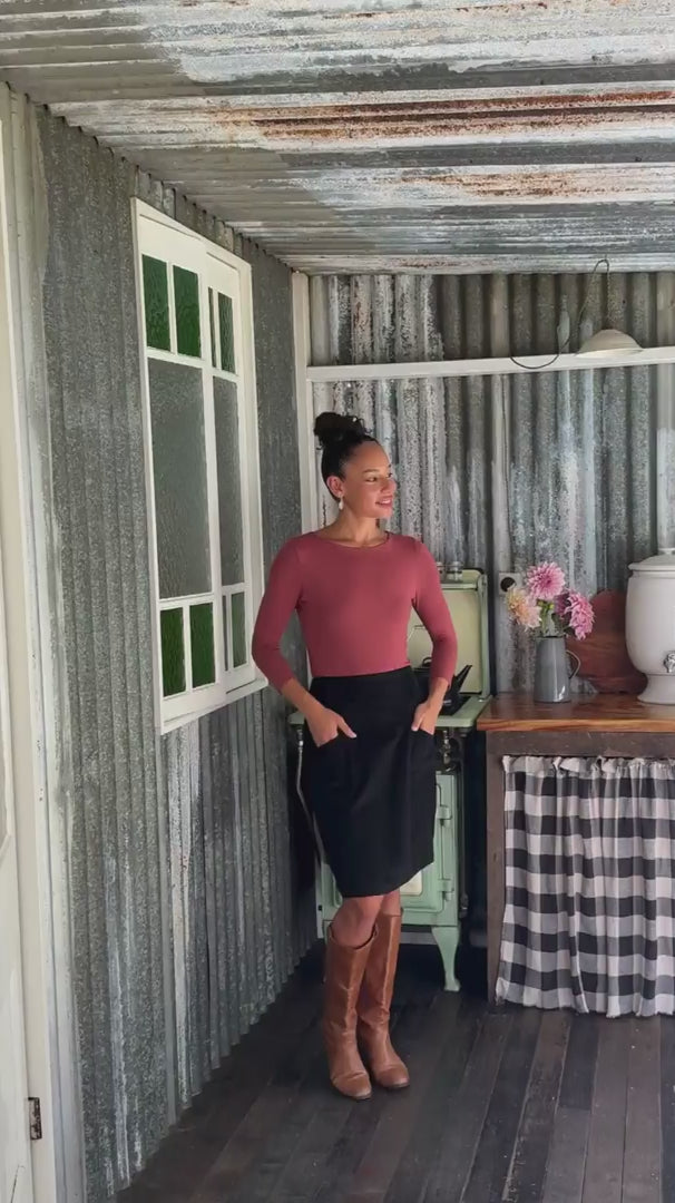 Aalia Corduroy Skirt Black video