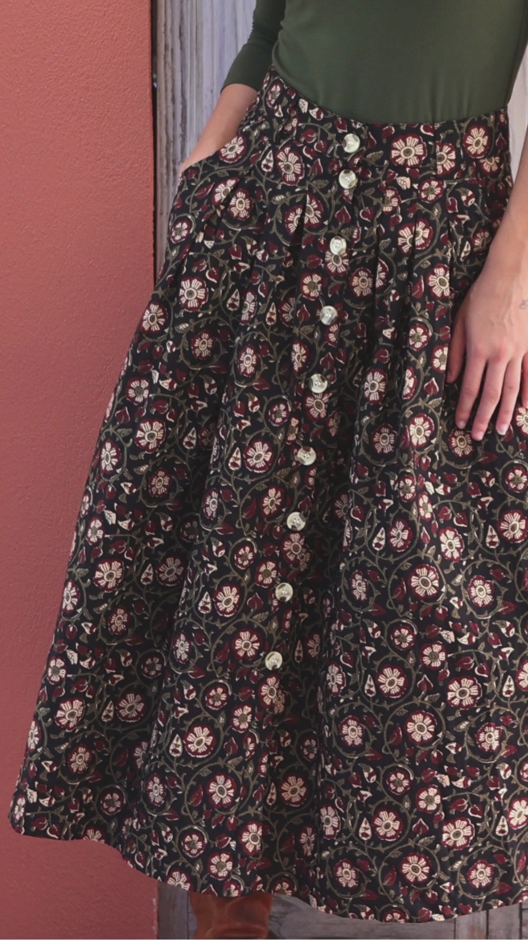 Cora Skirt Sahira video