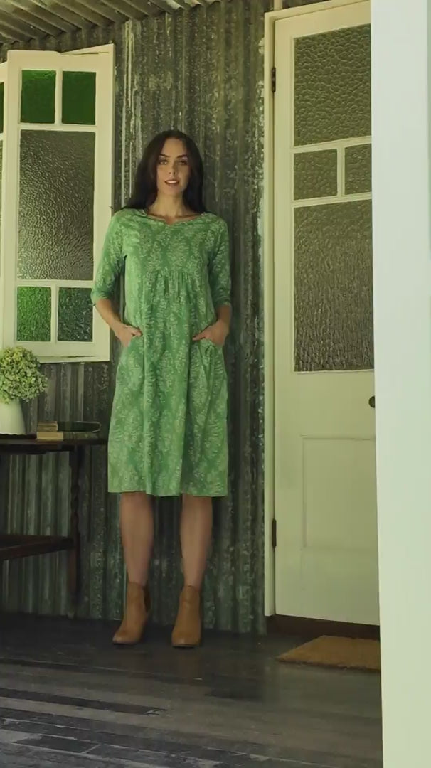 Tilda Dress Leaf video
