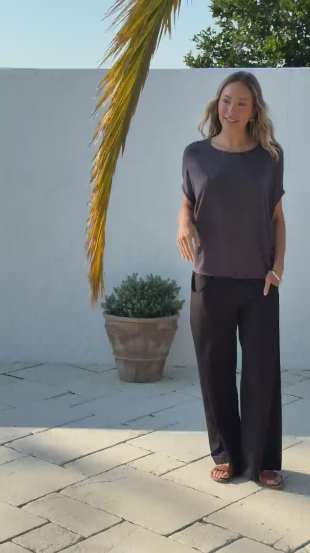 Batwing T-shirt Dark Grey video