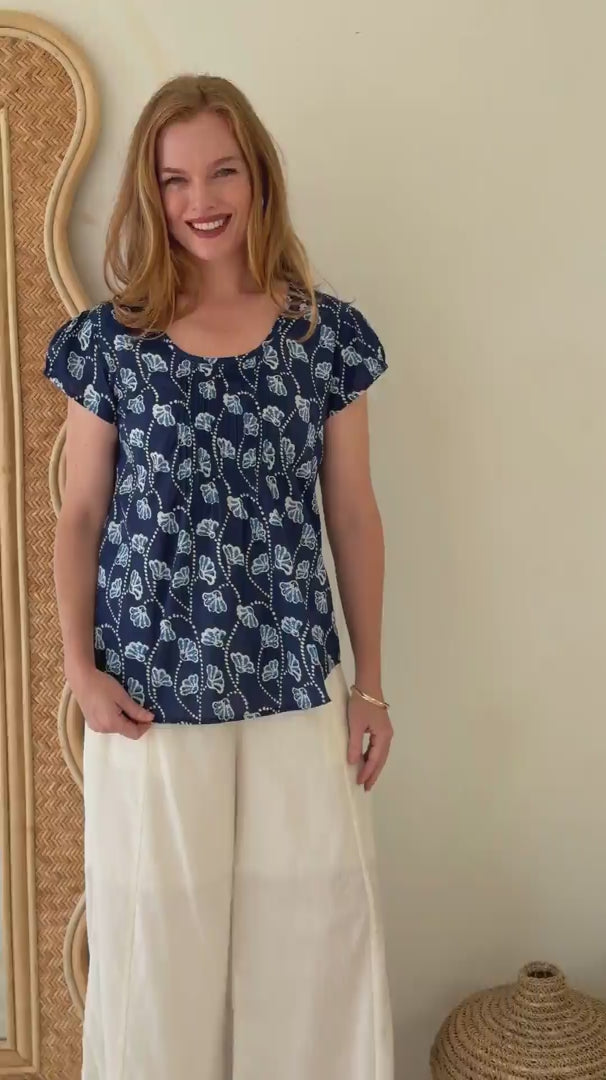 Tulsi Top Clematis video