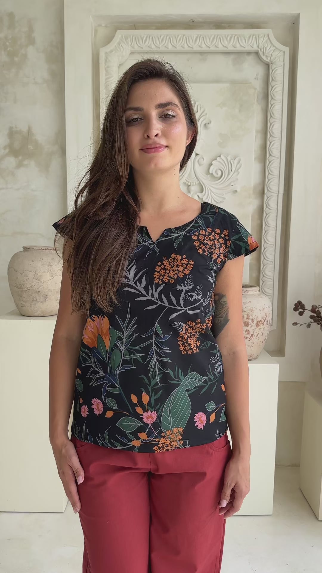 Aubrey Top Queen Protea video