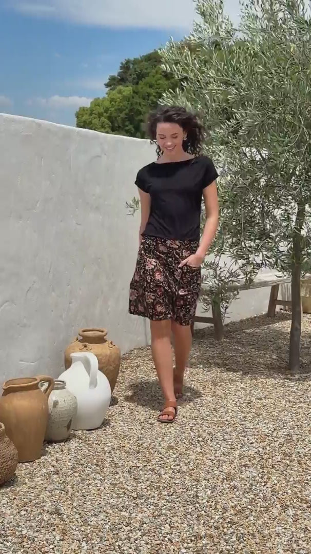 Aalia Skirt Nocturne video