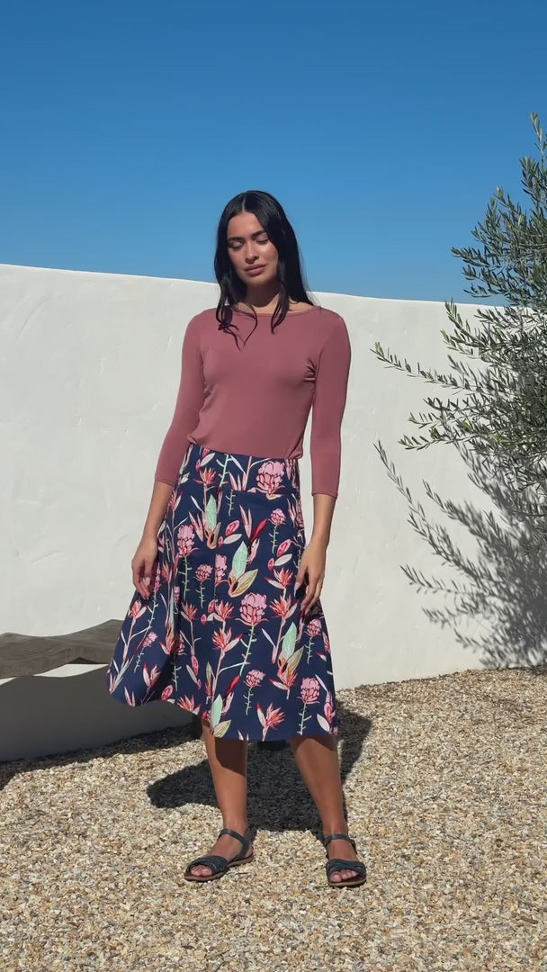 Zarah Skirt Bird of Paradise video