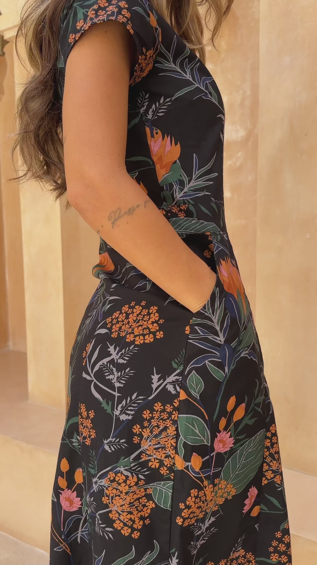 Nina Dress Queen Protea video