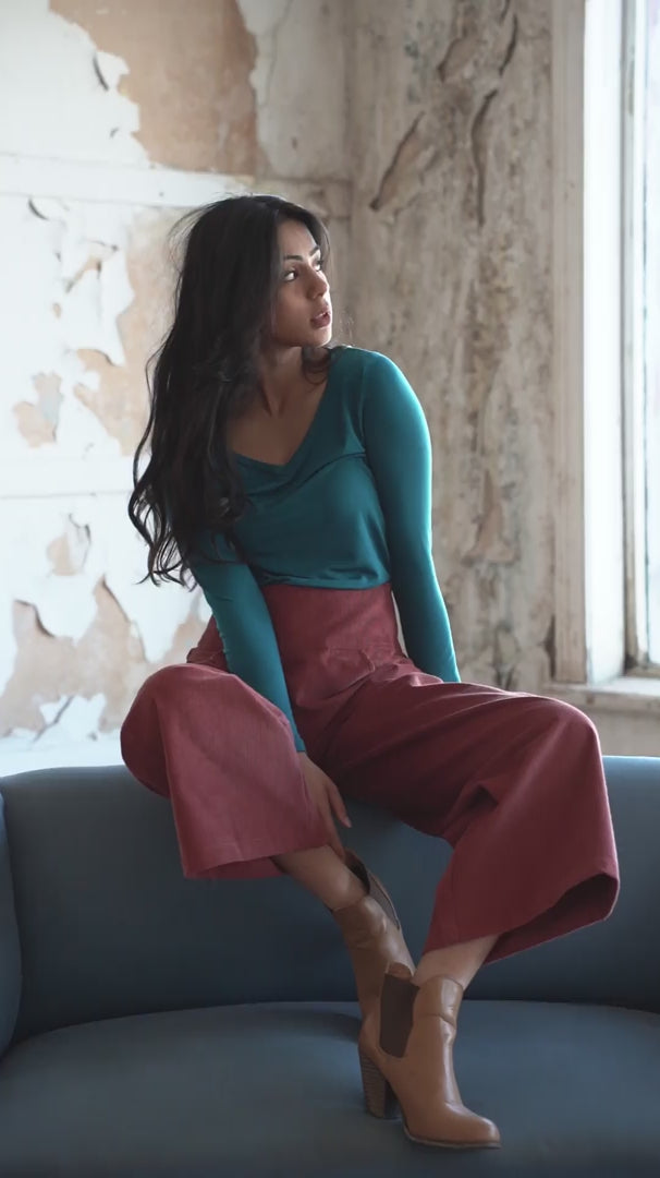 Esta Corduroy Pants Burnt Henna video