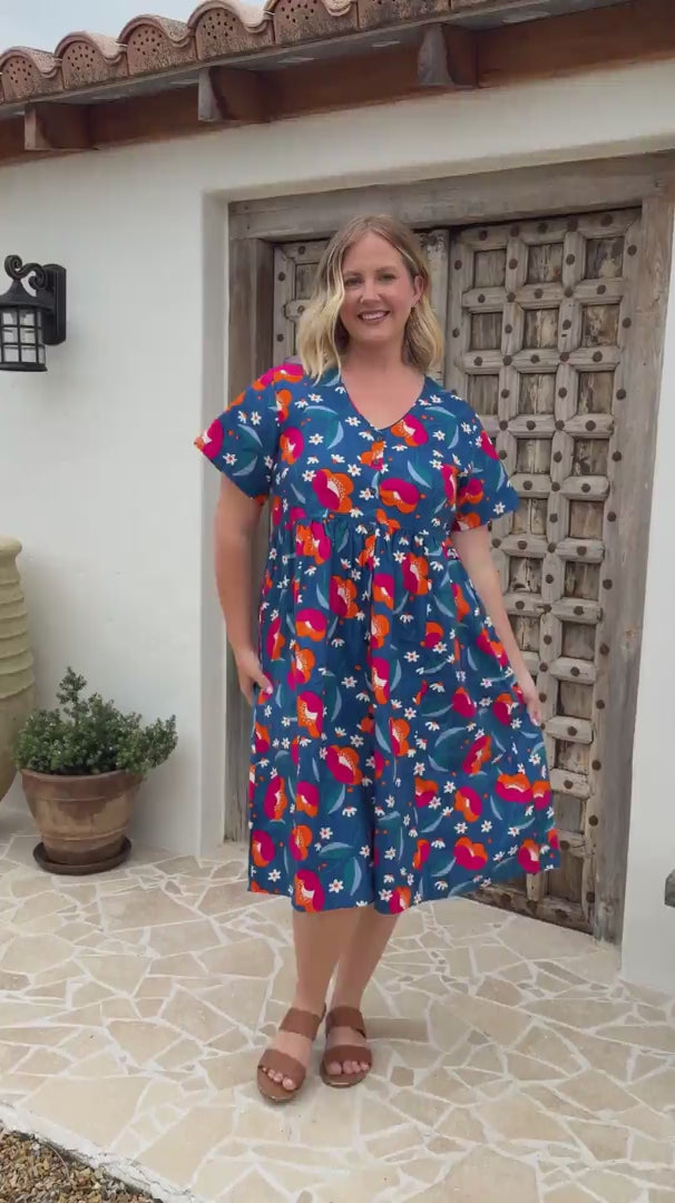 Blythe Dress Joy video