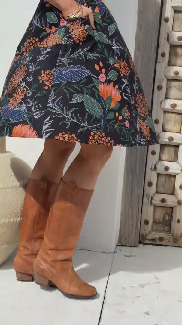 Alice Dress Queen Protea video