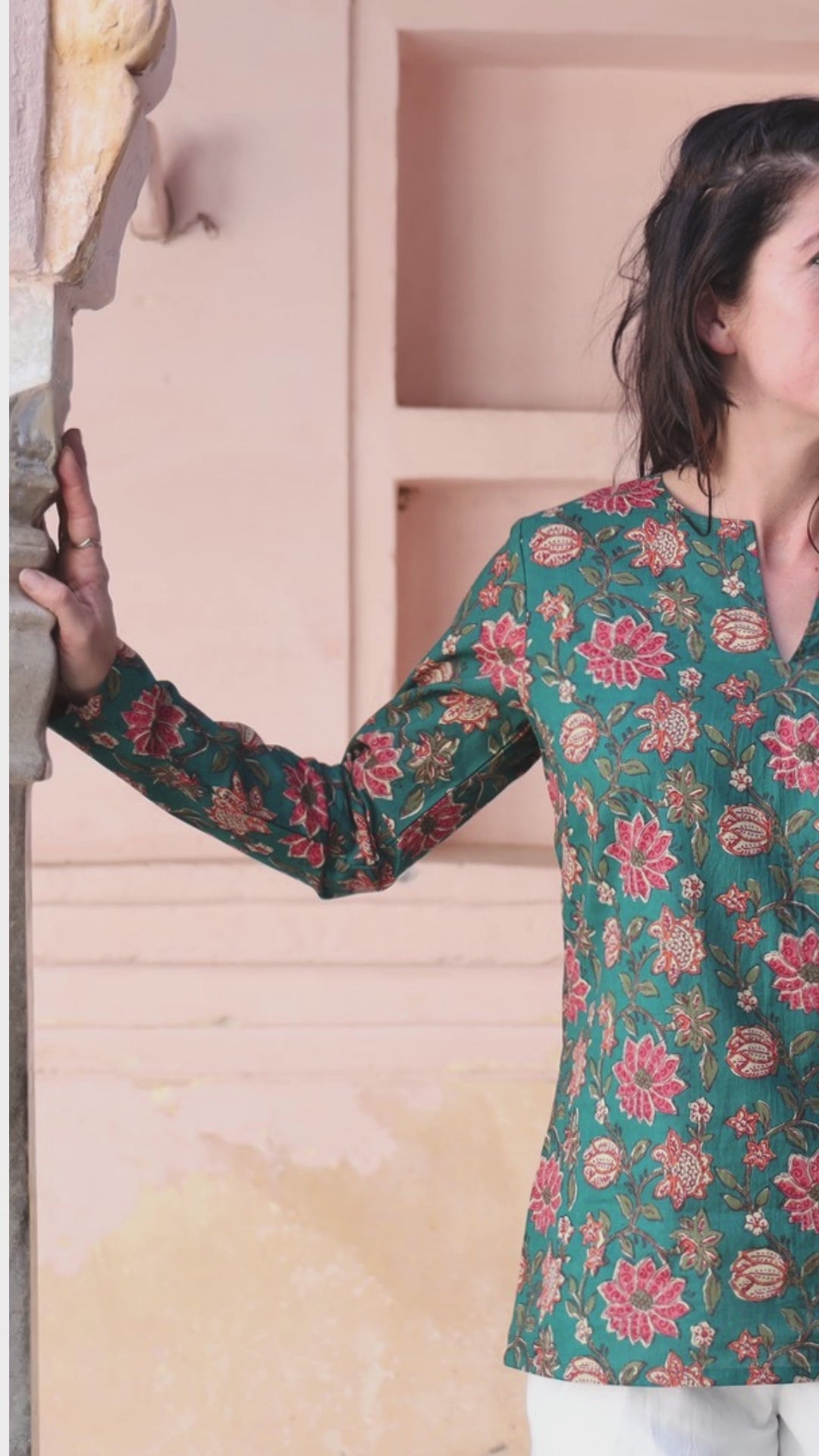 Sophia Blouse Vanya video