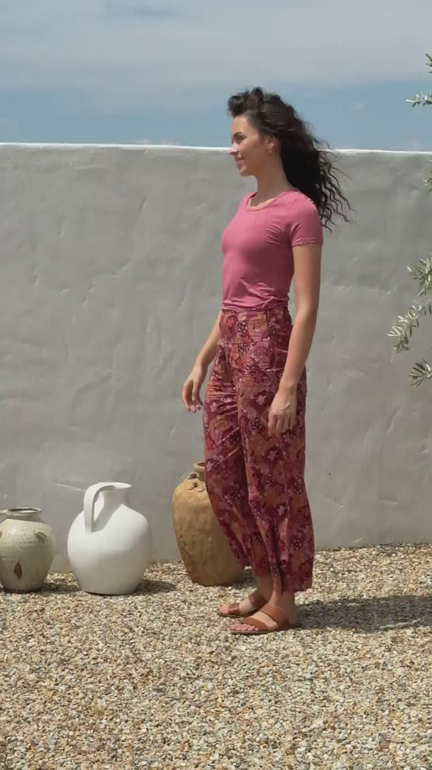 Nora Pants Sakura video