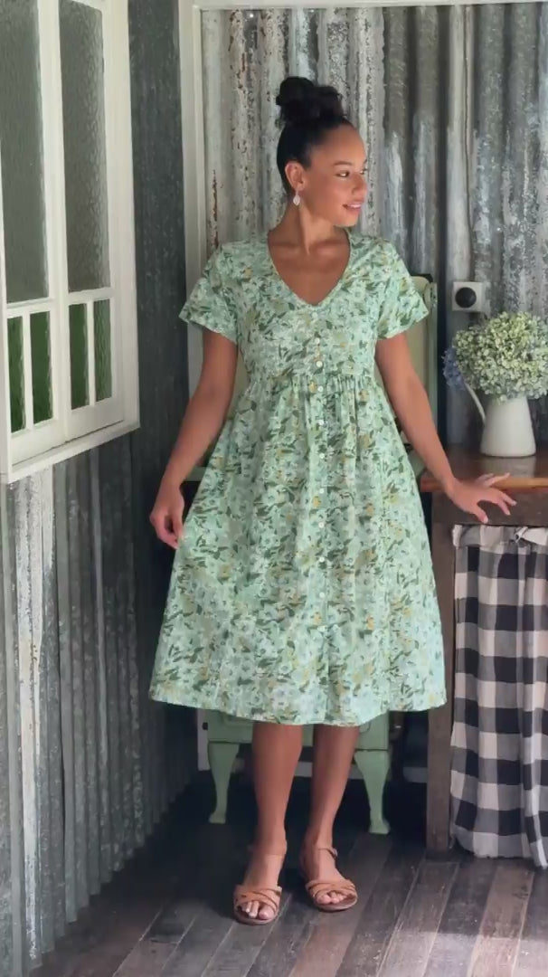 Blythe Dress Daisy video