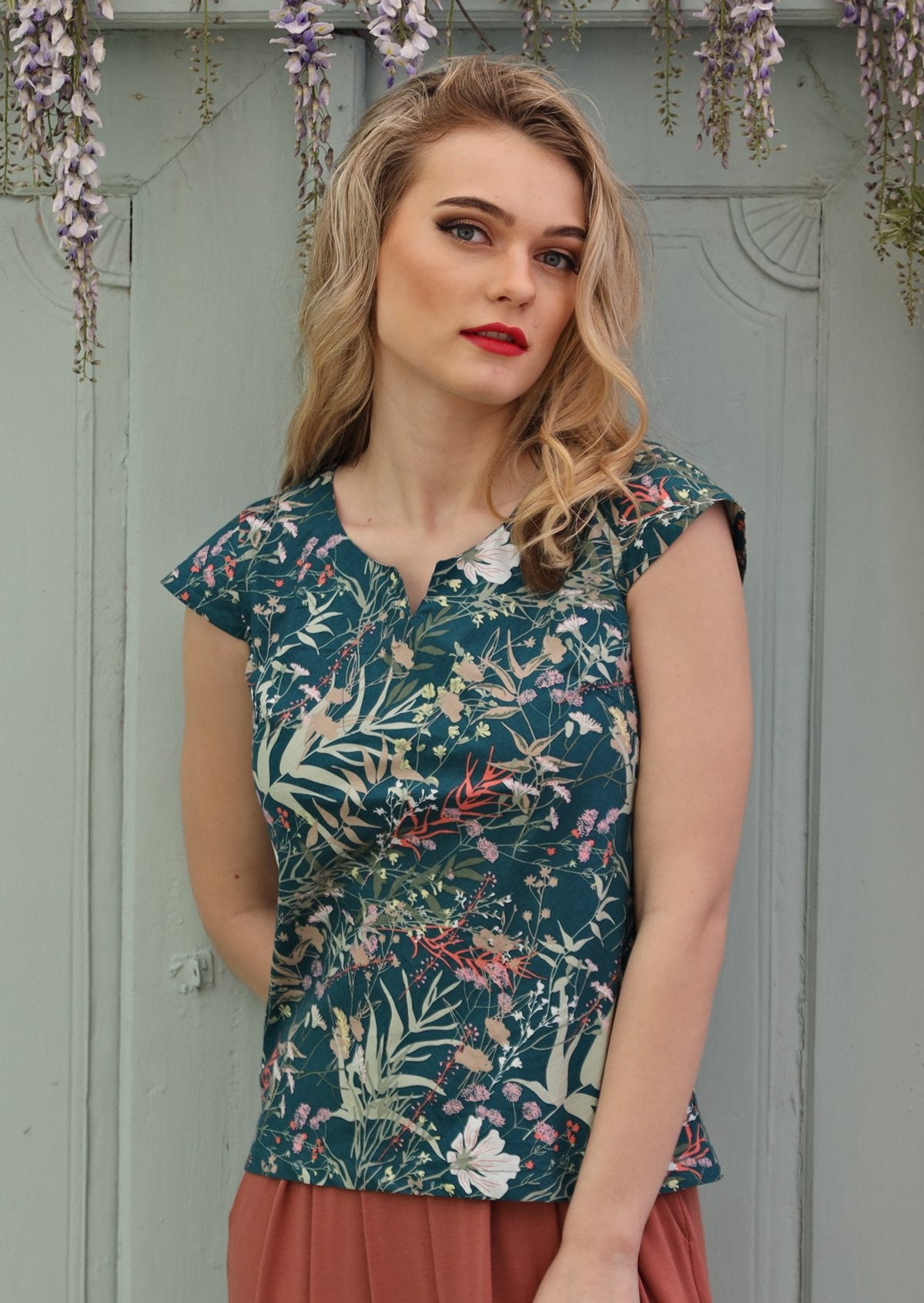 round neckline with keyhole cutout top